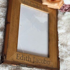 personalized picture frames with custom names